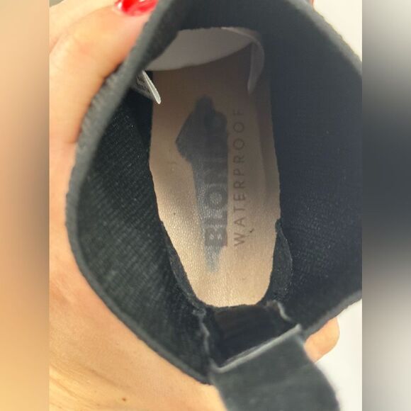 Blondo Womens Size 6 Dexter Waterproof Black Suede Booties - Picture 9 of 9